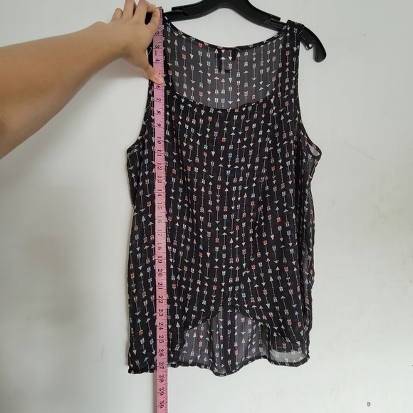Torrid Arrow Print Tulip Back Sheer Cami Tank Black Multicolor Size 00 - Picture 9 of 13